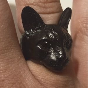 Black cat ring